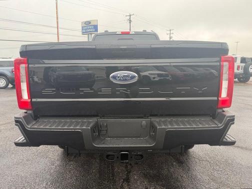 Agate Black Metallic 2026 Ford F-250 XL
