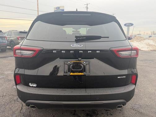 agate black metallic 2026 Ford Escape ST-Line