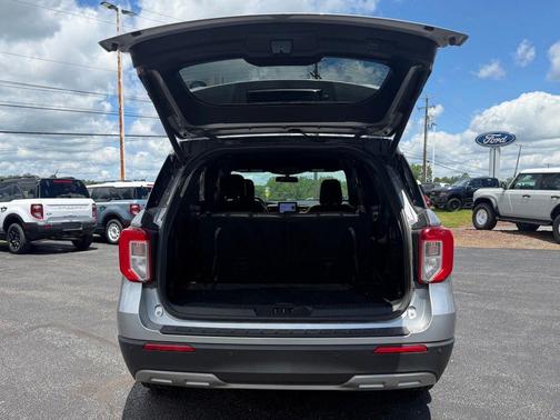 Iconic Silver Metallic 2020 Ford Explorer XLT
