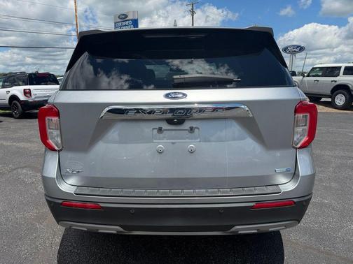 Iconic Silver Metallic 2020 Ford Explorer XLT