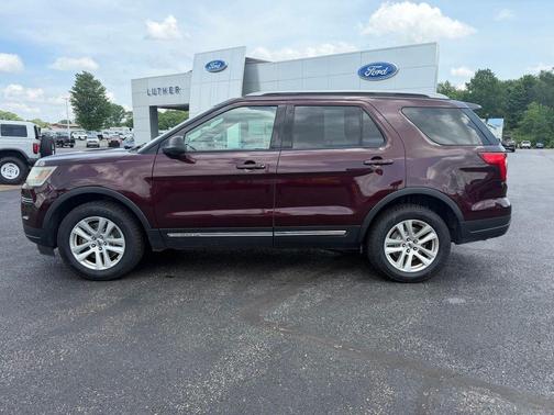 Burgundy 2019 Ford Explorer XLT