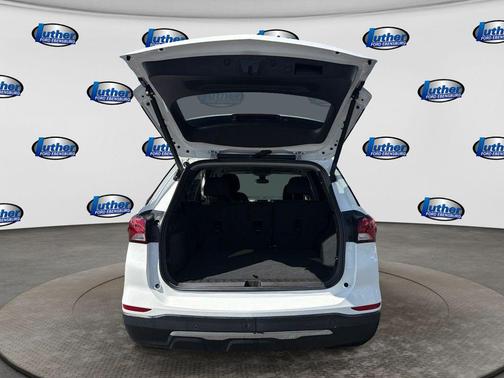 Summit White 2024 Chevrolet Equinox 1LT