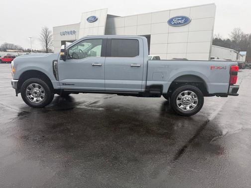 Glacier Gray Metallic Tri-Coat 2026 Ford F-250 Lariat
