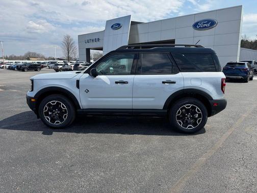 Space White Metallic 2026 Ford Bronco Sport Outer Banks