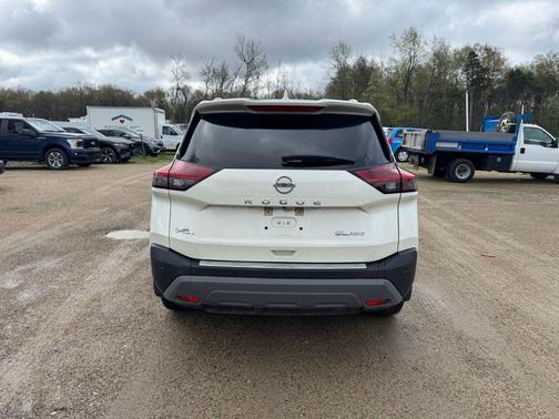 Pearl White Tricoat 2021 Nissan Rogue SL