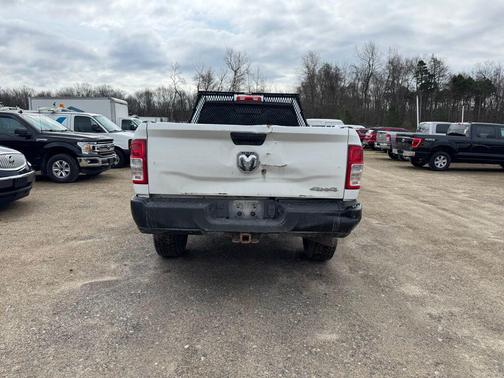 Bright White Clearcoat 2022 RAM 2500 Tradesman Crew Cab 4x4 8' Box