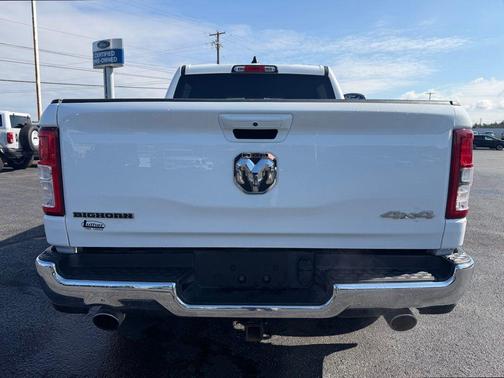Bright White Clearcoat 2022 RAM 1500 Big Horn/Lone Star