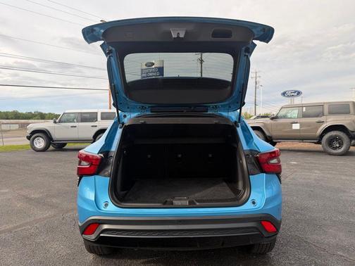 Marina Blue Metallic 2025 Chevrolet Trax FWD 2RS
