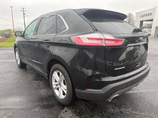 Black Metallic 2019 Ford Edge SEL