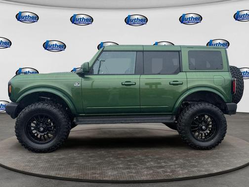 Green Metallic 2025 Ford Bronco Outer Banks