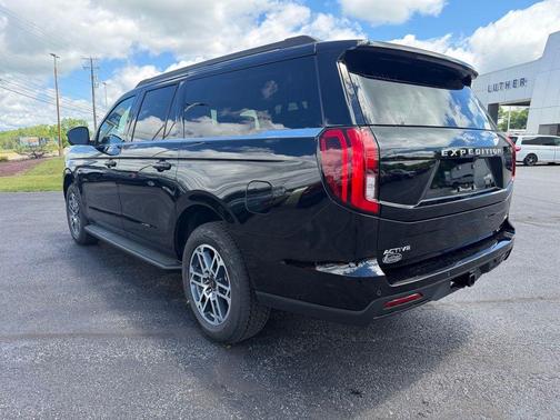 Agate Black Metallic 2026 Ford Expedition Max Active 4x4