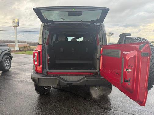 Ruby Red Metallic Tinted Clearcoat 2025 Ford Bronco Badlands