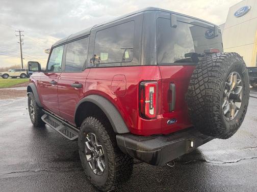 Ruby Red Metallic Tinted Clearcoat 2025 Ford Bronco Badlands