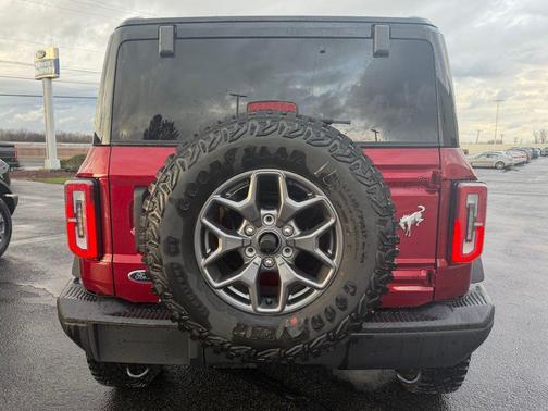 Ruby Red Metallic Tinted Clearcoat 2025 Ford Bronco Badlands