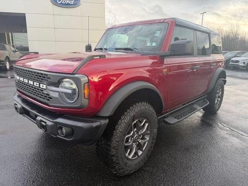 Ruby Red Metallic Tinted Clearcoat 2025 Ford Bronco Badlands