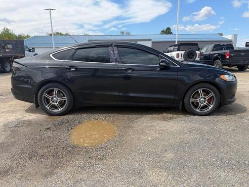 Gray 2016 Ford Fusion SE