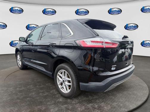 Black Metallic 2023 Ford Edge SEL