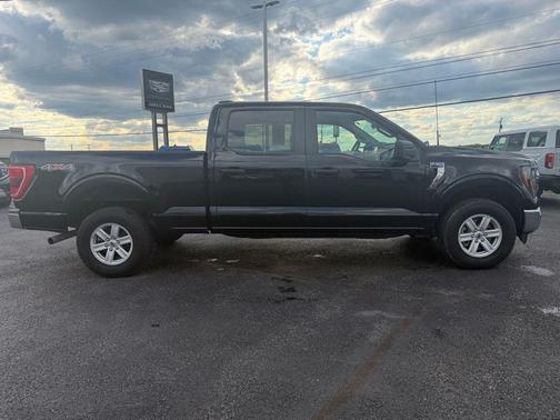 Agate Black Metallic 2023 Ford F-150 XLT