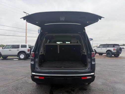 River Rock 2024 Jeep Wagoneer Series II 4x4