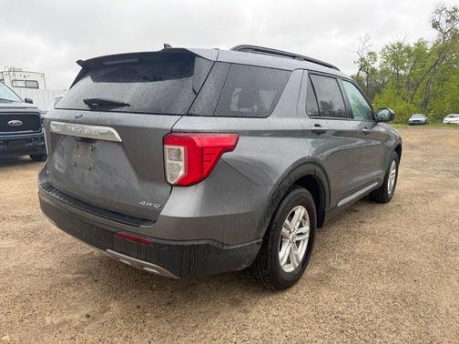 Gray Metallic 2022 Ford Explorer XLT
