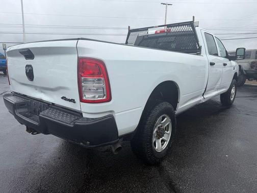 Bright White Clearcoat 2023 RAM 2500 Tradesman Crew Cab 4x4 8' Box