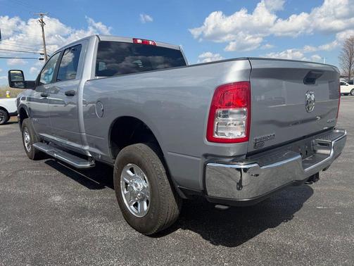 Billet Silver Metallic Clearcoat 2024 RAM 2500 Big Horn Crew Cab 4x4 6'4' Box