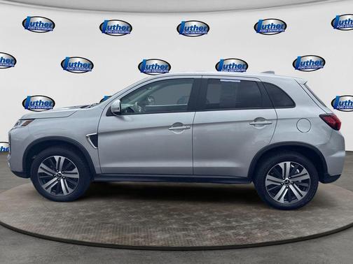 Alloy Silver Metallic 2025 Mitsubishi Outlander Sport SE