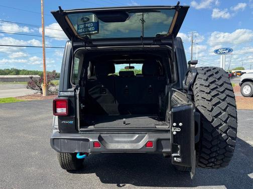 Black Clearcoat 2023 Jeep Wrangler 4xe Base