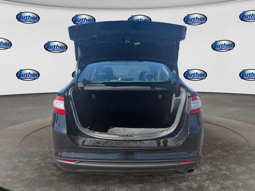 Tuxedo Black Metallic 2014 Ford Fusion SE