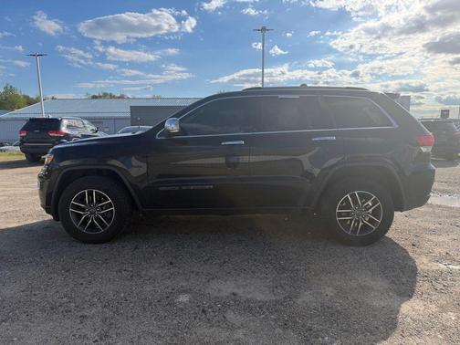 Diamond Black Crystal Pearlcoat 2020 Jeep Grand Cherokee Limited