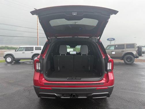 Rapid Red Metallic Tinted Clearcoat 2026 Ford Explorer ST-Line