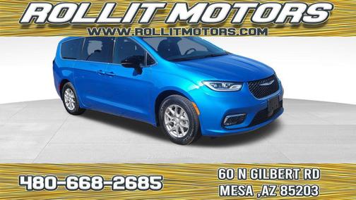 Hydro Blue Pearlcoat 2026 Chrysler Pacifica L