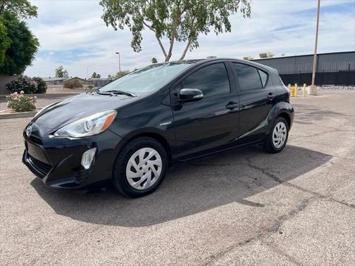 2016 Toyota Prius c Four
