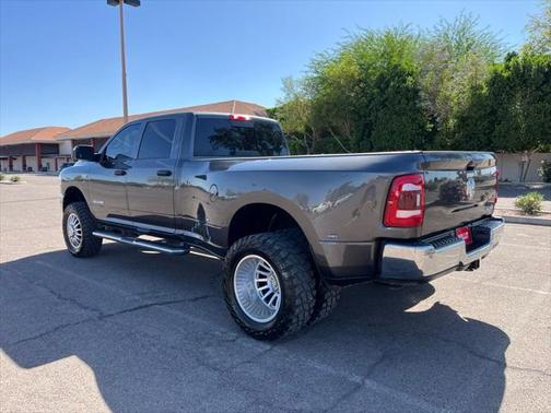 2022 RAM 3500 Tradesman Crew Cab 4x4 8' Box