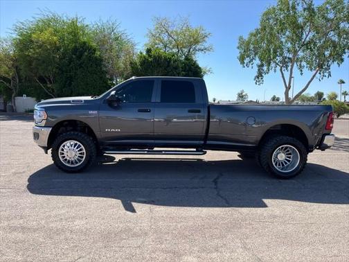 2022 RAM 3500 Tradesman Crew Cab 4x4 8' Box