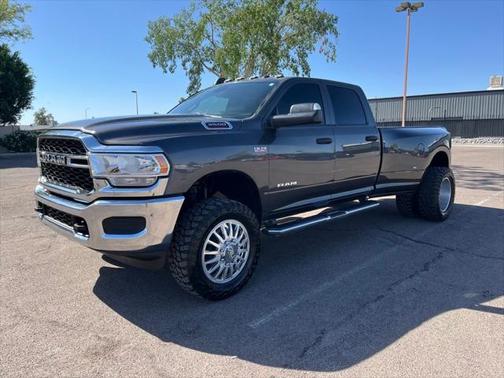 2022 RAM 3500 Tradesman Crew Cab 4x4 8' Box