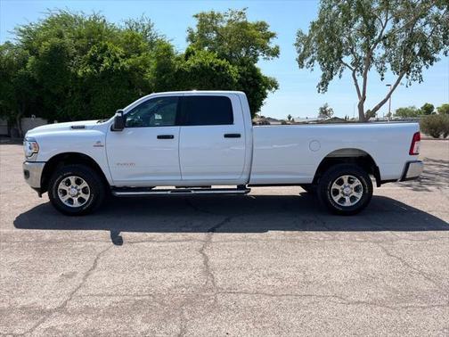 2024 RAM 3500 Big Horn Crew Cab 4x4 8' Box