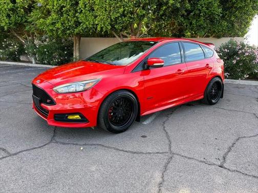 2017 Ford Focus ST