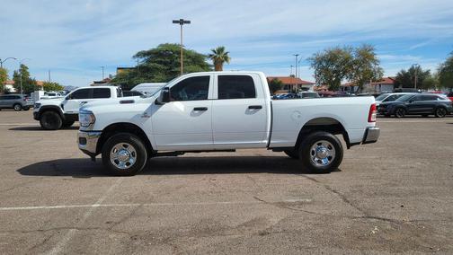 2024 RAM 2500 Tradesman Crew Cab 4x4 6'4' Box