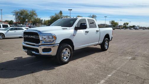 2024 RAM 2500 Tradesman Crew Cab 4x4 6'4' Box
