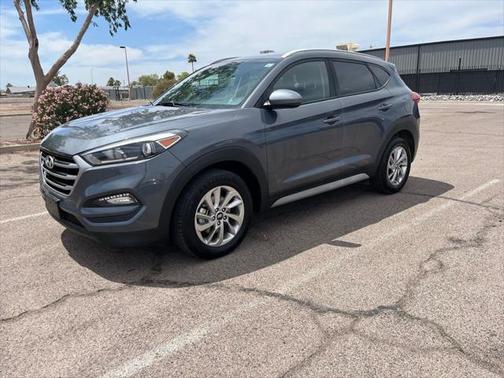 2017 Hyundai TUCSON SE