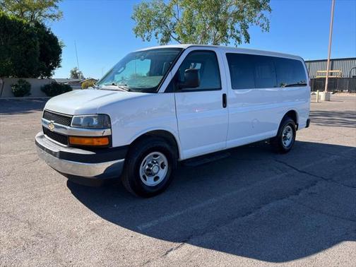 2017 Chevrolet Express 2500 LT