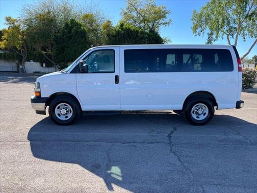 2017 Chevrolet Express 2500 LT