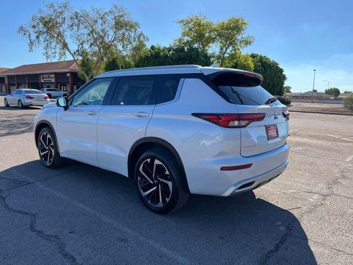 2022 Mitsubishi Outlander SEL 2.5 2WD