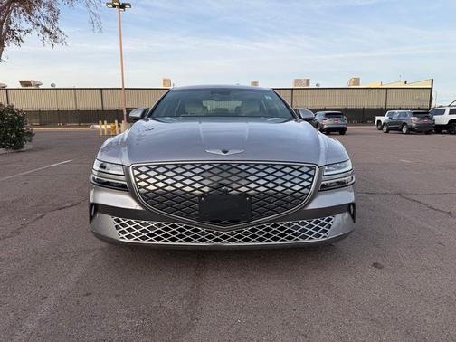 2023 Genesis Electrified G80 Base