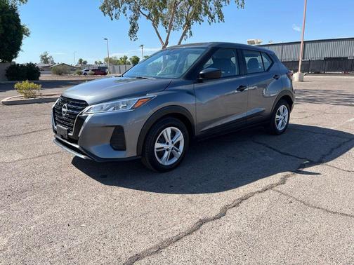 2024 Nissan Kicks S
