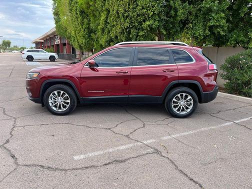 2021 Jeep Cherokee Latitude Lux
