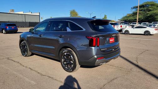 2024 Kia Sorento S