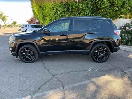 2025 Jeep Compass Latitude