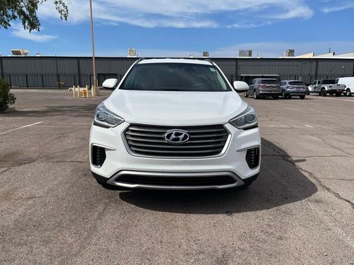 2018 Hyundai SANTA FE SE